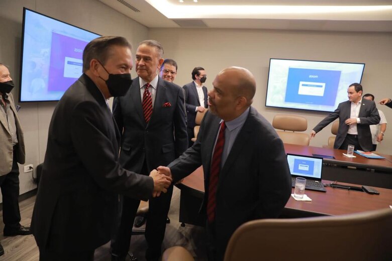 ‘Váyanse tranquilos’, dice Cortizo en una reunión con gremios periodísticos sobre proyecto que deroga la ley de transparencia