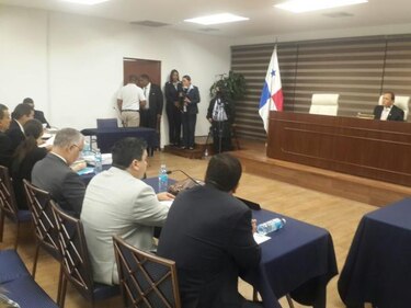 Héctor Aparicio y Luis Ábrego, cara a cara en el Tribunal Electoral