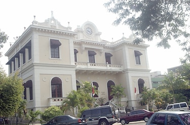 Procurador Rigoberto González recibe denuncias contra jefe del Miviot