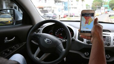 Uber afirma que decreto afectará a 225 mil usuarios y 8 mil socios conductores