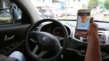 Uber afirma que decreto afectará a 225 mil usuarios y 8 mil socios conductores