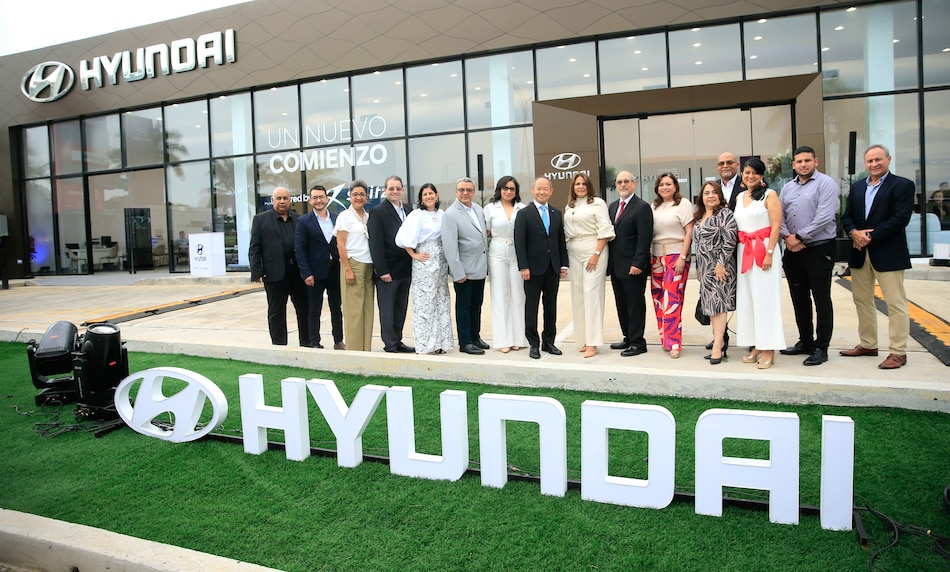 Petroautos inaugura su nueva sucursal en Costa Verde