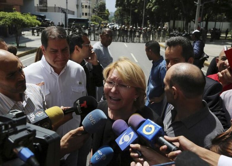 Venezuela: remueven a fiscal general Luisa Ortega Díaz de su cargo
