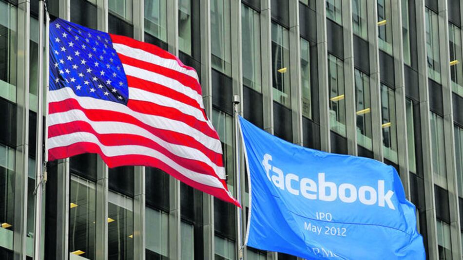 Facebook invierte en la promoción de empleo