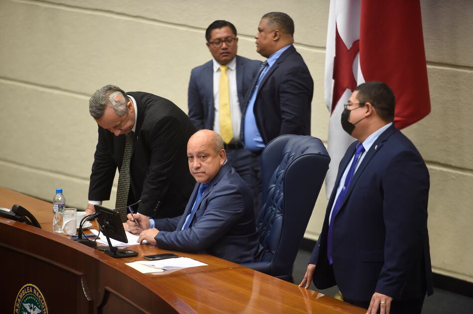 Auxilios económicos: Crispiano Adames propone cambios en el Ifarhu