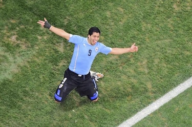 ‘Suárez destroza nuestro mundo’: la prensa inglesa sufre el Mundial