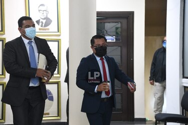 Concluye lectura de los fallos que declararon no culpable al diputado Arquesio Arias