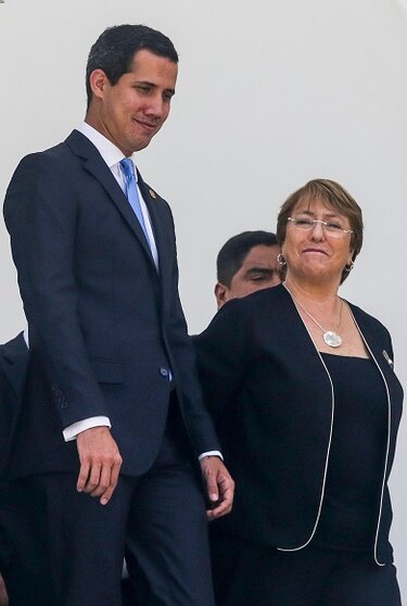 Bachelet pide liberar a opositores y califica de 'grave' situación en Venezuela