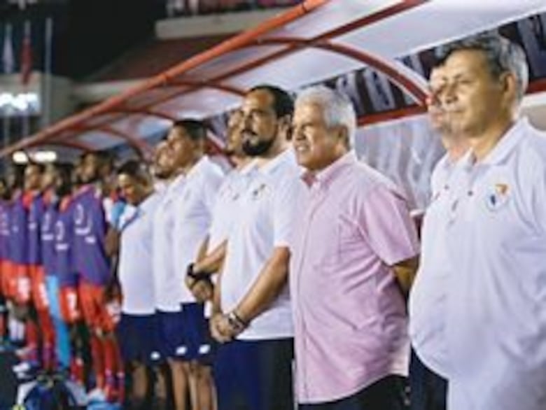 ‘Como está la selección, no merecemos ir a Catar’