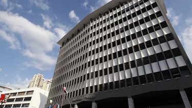 Buscan pruebas en equipos de CISA