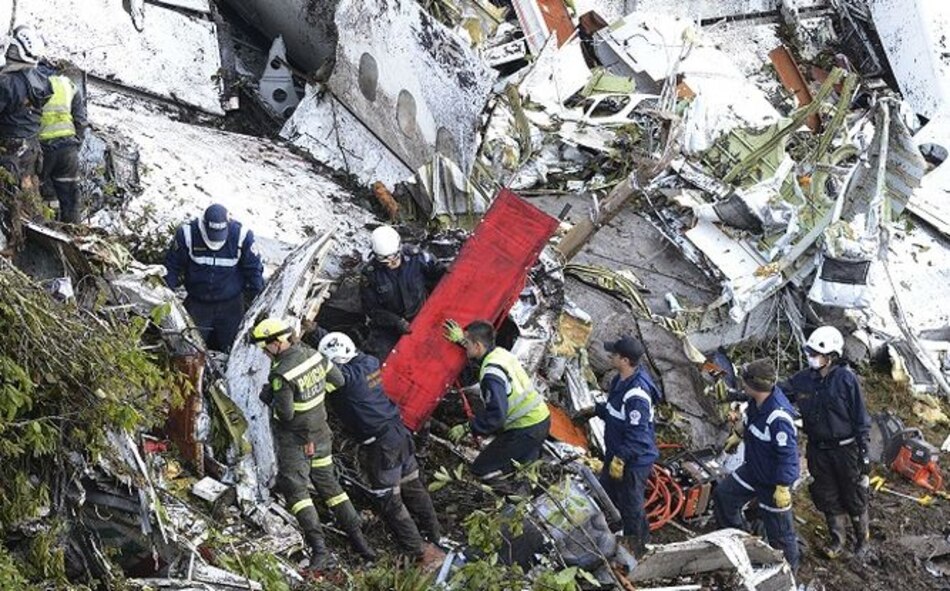 Cajas negras del avión del equipo Chapecoense serán enviadas a Inglaterra