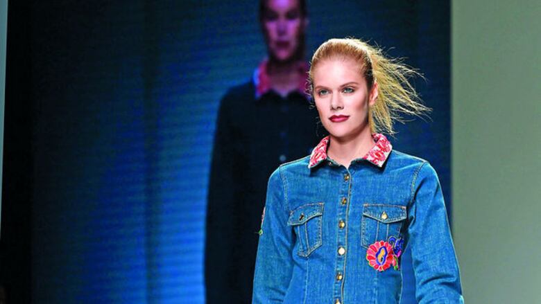 Revolución en pasarela de Dubái