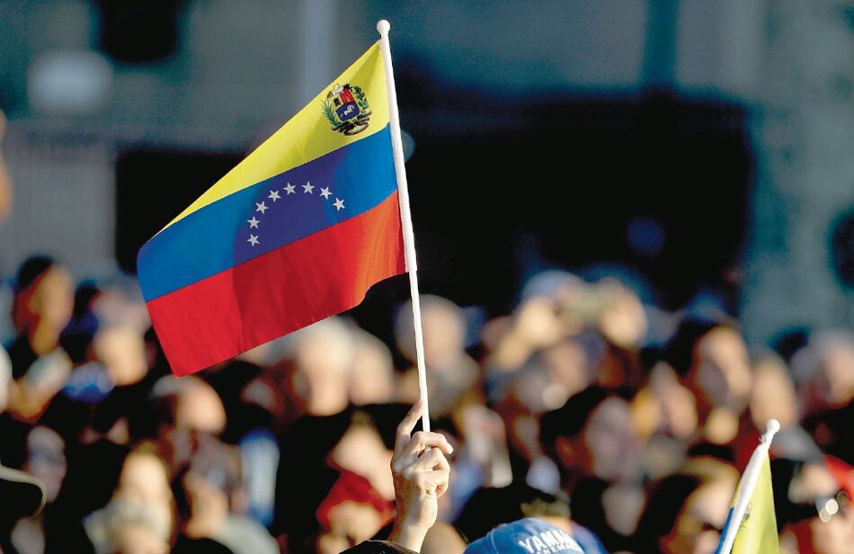 Nicolás Maduro intenta modificar la deuda