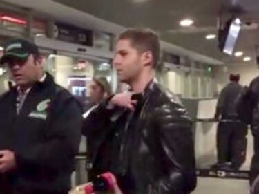 Mayer Mizrachi llega a Panamá tras ser expulsado de Colombia; lo conducen a la Policía