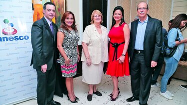 Banesco presentó la obra ‘Club de padres de familia’