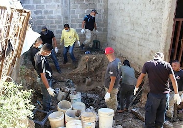 Hallazgo de cadáveres en desalojada prisión venezolana reaviva crisis penitenciaria