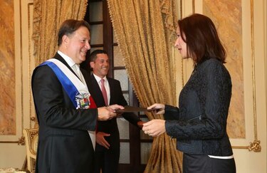 Panamá retira credenciales a 14 allegados al régimen de Nicolás Maduro