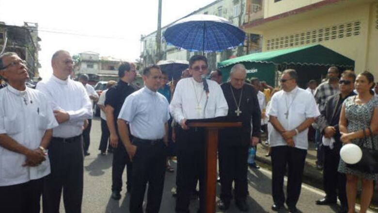 Colón se despide de su pastor