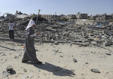 Israel intensifica su campaña aérea en Gaza y Hamas apunta a Tel Aviv