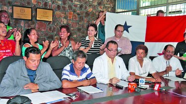 Gremios de salud, en alerta por destitución
