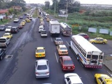 Cierres en Bocas del Toro y Colón