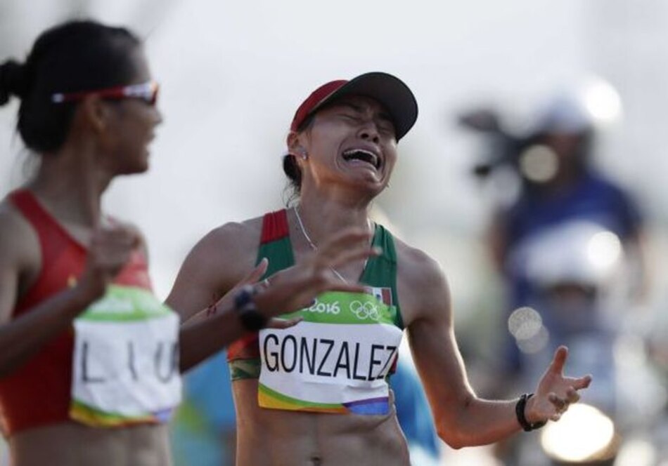 Guadalupe González gana medalla de plata para México en marcha