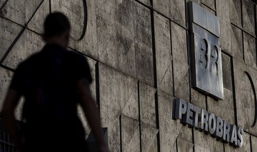 Lula modificará plan de inversiones de Petrobras