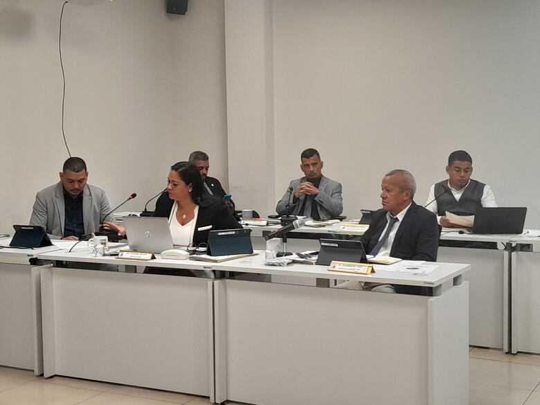 Diferencias y desconocimiento en el pliego marcan el proceso de licitación para el servicio de recolección de la basura en San Miguelito