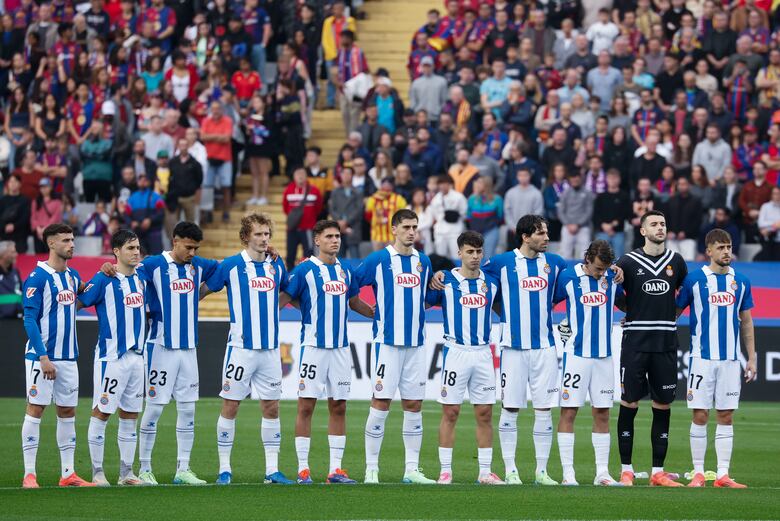 El Barcelona castiga a un combativo Espanyol