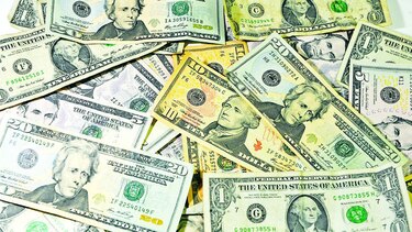 La inflación interanual en Estados Unidos repuntó al 3.3% en marzo