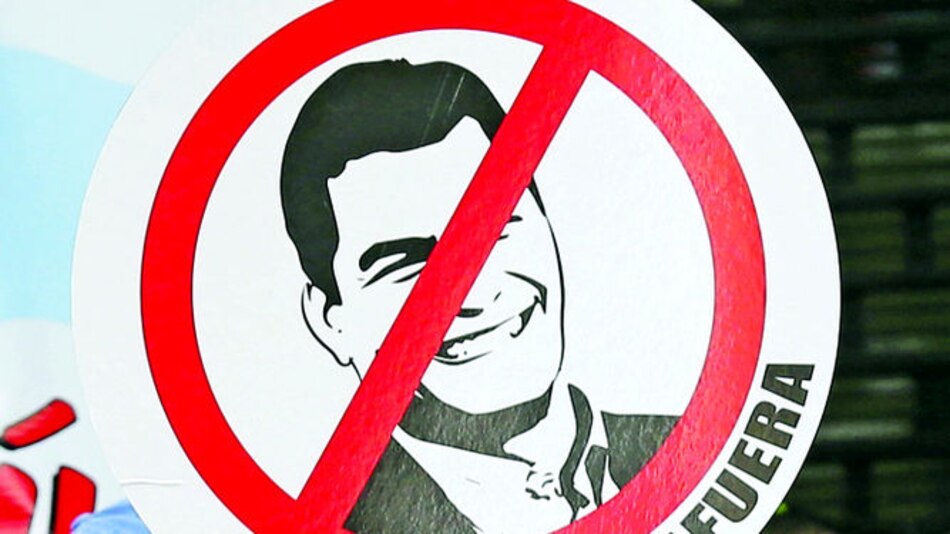 Correa insiste en leyes; alega manipulación