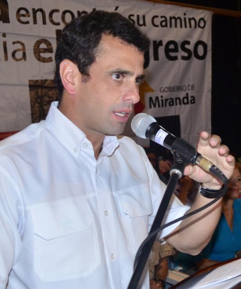 Venezolano Capriles acuerda representar a oposición en presidenciales