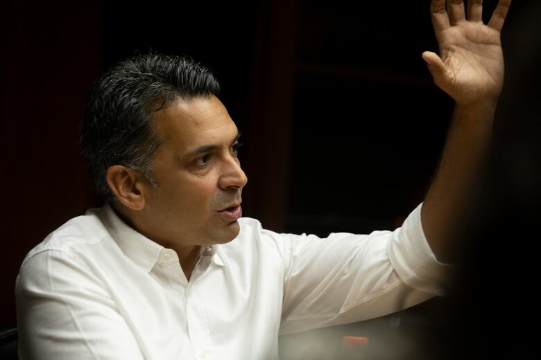 Lombana sobre las alianzas: ‘no me niego, siempre y cuando no afecte mis principios’