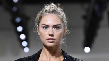 La modelo Kate Upton acusa al cofundador de Guess de acoso sexual