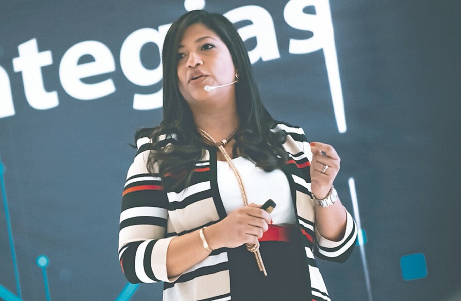 Lerzy Batista de Díaz es designada como superintendente de Valores de Panamá