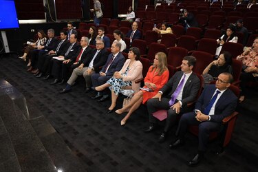 Banco Europeo de Inversiones anuncia préstamo por $300 millones para modernizar la red eléctrica en Panamá