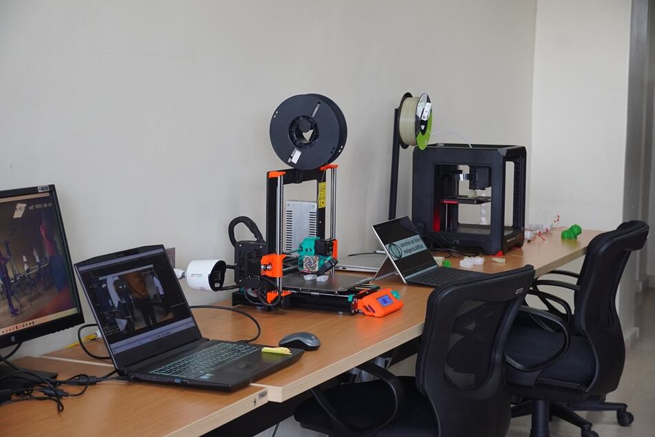 De microscopios a inteligencia artificial: UTP abre laboratorios de última generación