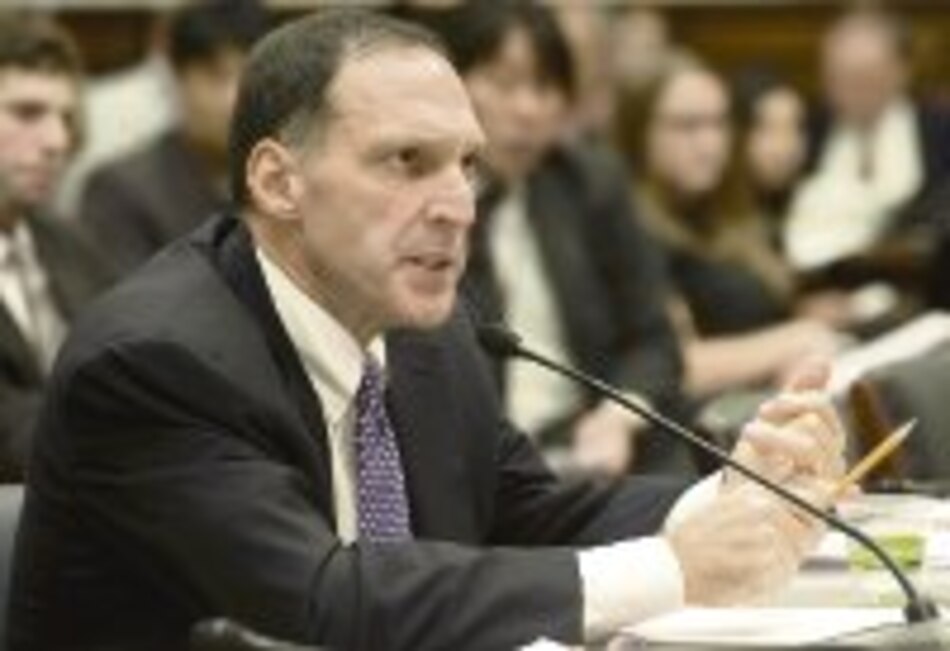 Reguladores conocían la situación de Lehman, dijo Fuld