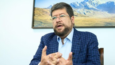 3 factores que explican por qué Bolivia podría ir por primera vez a segunda vuelta en las elecciones presidenciales