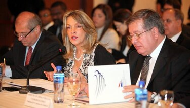 Unasur apuesta por la integración regional a través de banda ancha