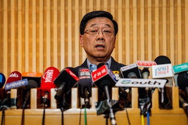 Hong Kong investiga a la constructora del complejo de vivienda pública tras incendio que dejó al menos 94 fallecidos