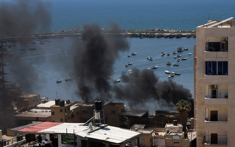 Israel bombardea Gaza por aire y con artillería en escalada militar que suma más de 120 muertos