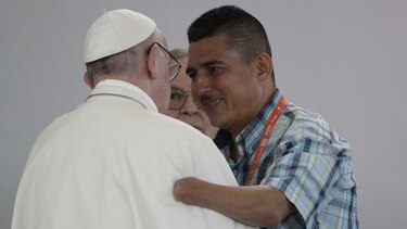El papa Francisco pide verdad y justicia para las víctimas del conflicto armado