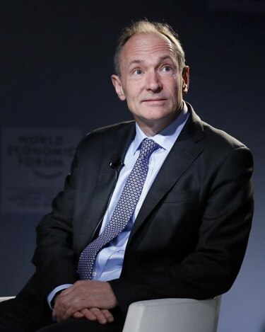 Creador de internet piensa que gobiernos limitan libertad en la red