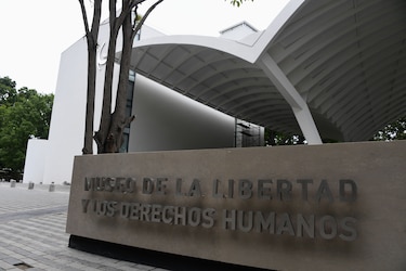 Ni blanco ni negro: humano
