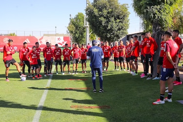 Bajas y vueltas de un partido atractivo entre La Roja y Chile