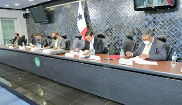 Diputados suspenden la discusión del proyecto que reforma la ley de descentralización