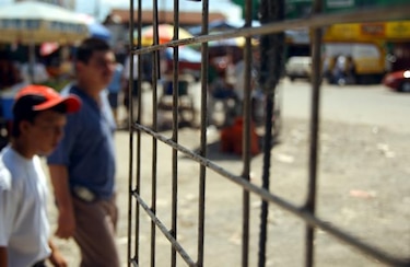 Aguilera promete reforzar seguridad en la frontera entre Panamá y Costa Rica