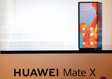 Huawei presenta su nuevo teléfono móvil plegable