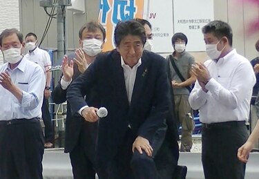 El exprimer ministro japonés Shinzo Abe fue asesinado en pleno mitin